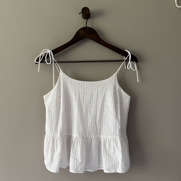 BAR III EYELET PEPLUM TANK TOP WITH SPAGHETTI STRAP TIES WHITE SIZE MEDIUM EUC - Picture 1 of 5